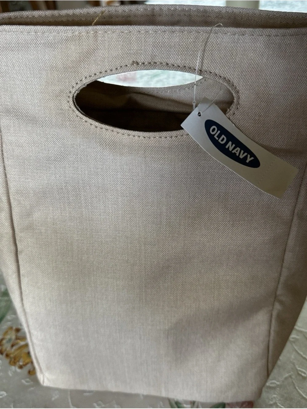 Old Navy Zipper Insulated Lunch Bag. New With Tag